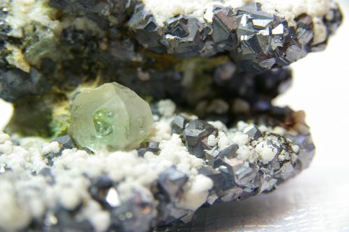 ME 07 - Fluorite et Galène, Mine de Naica, Chihuahua, Mexique 90 mm x 60 mm x 60