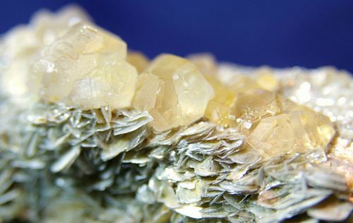 PK 03 - Fluorite sur Muscovite, Shengus Mine, Haramosh Mts, Skardu, Nord de Gilgit, Pakistan