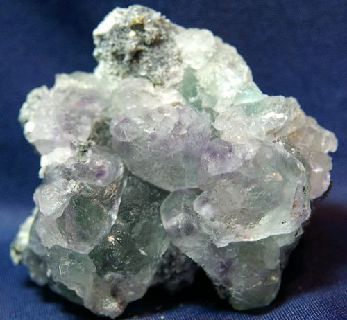 PE 10 - Fluorite, Mine Huanzala, Huanuco, Pérou ,70 mm x 70 mm
