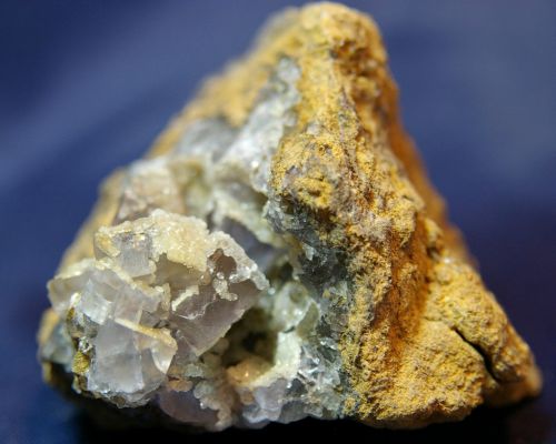 CB 02 - Quartz et Fluorite, Mine de Cabrières, Hérault  65 mm x 60 mm
