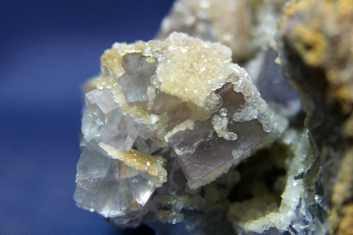 CB 02 - Quartz et Fluorite, Mine de Cabrières, Hérault  65 mm x 60 mm