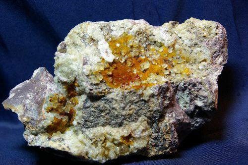 GY 03 - Fluorite sur Quartz, Mine Saint-daniel, Giromagny, Territoire de belfort 180 mm x 105 mm