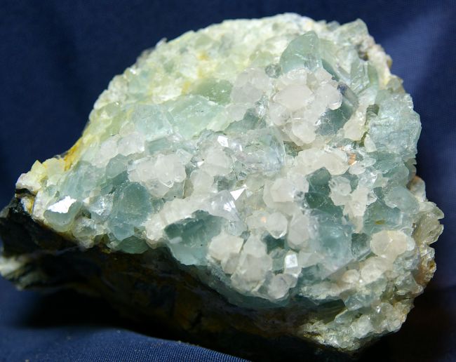 EB 03 - Quartz sur Fluorite, Mine d' En Bournegade, Alban, Tarn 115 mm x 80