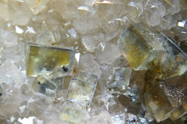 MS 03 - Fluorite sur Quartz, Mine de Marsanges (filon communal ), Langeac, Haute-Loire