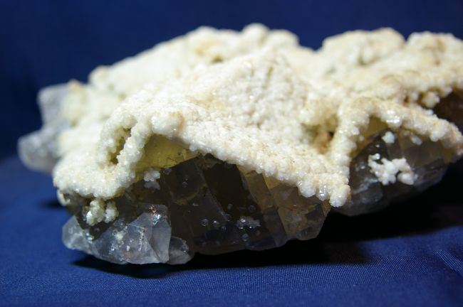 MS 05 - Barytine sur Fluorite,, Mine de Marsanges , Langeac, Haute-Loire (filon communal)