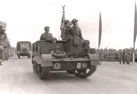 Parade à Meppen ( All) le 11/11/45