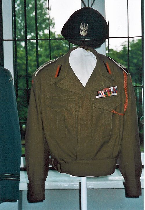 uniforme de la Division, remonté selon les spécialistes