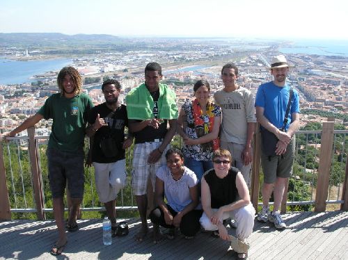 Photo de groupe (sans Ludo et Jimmy) en haut du Mont Saint-Clair