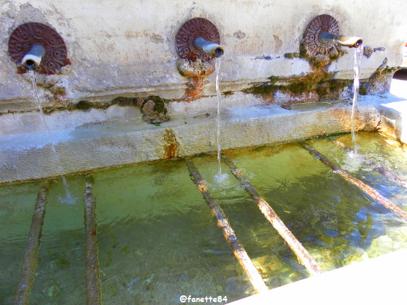 sablet (2) lavoir.JPG