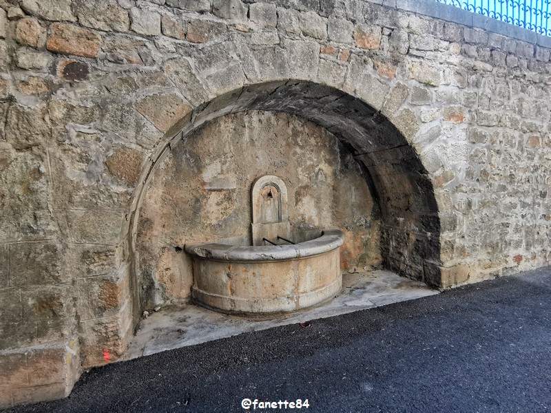 vacances_joyeuse (77) rues.jpg