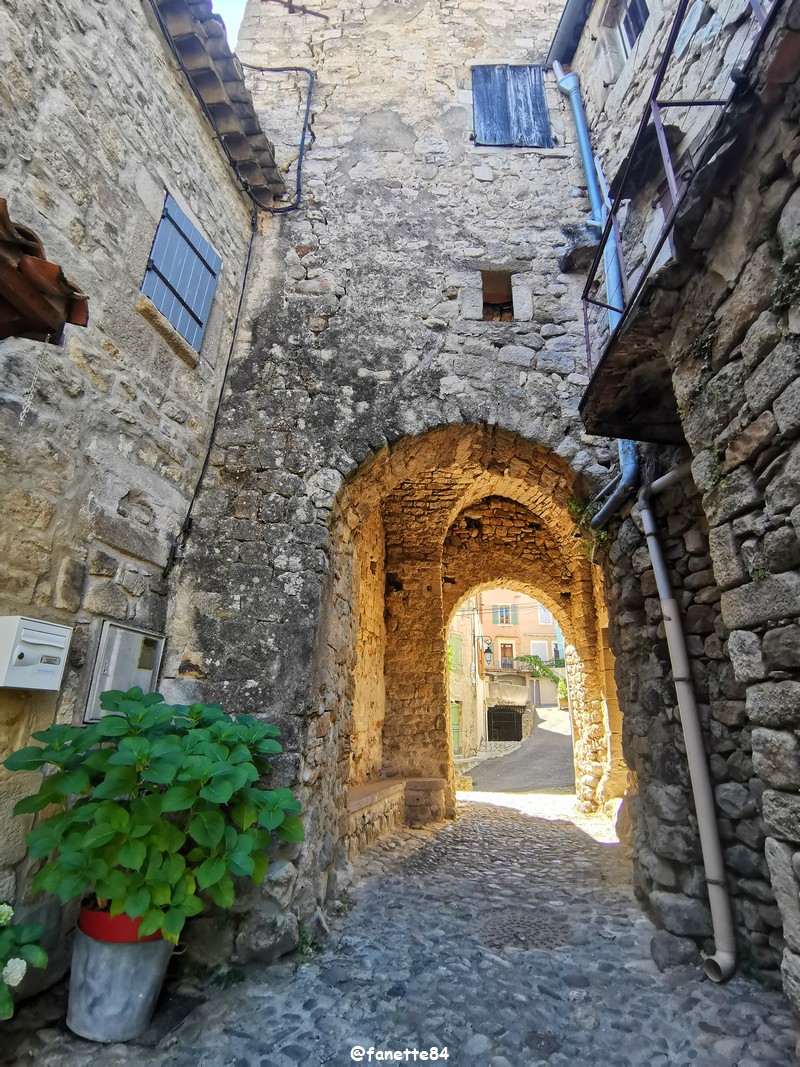 vacances_joyeuse (97) rue.jpg