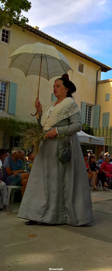 pernes_costumes (14).jpg