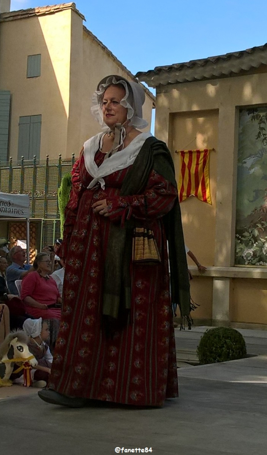 pernes_costumes (30).jpg