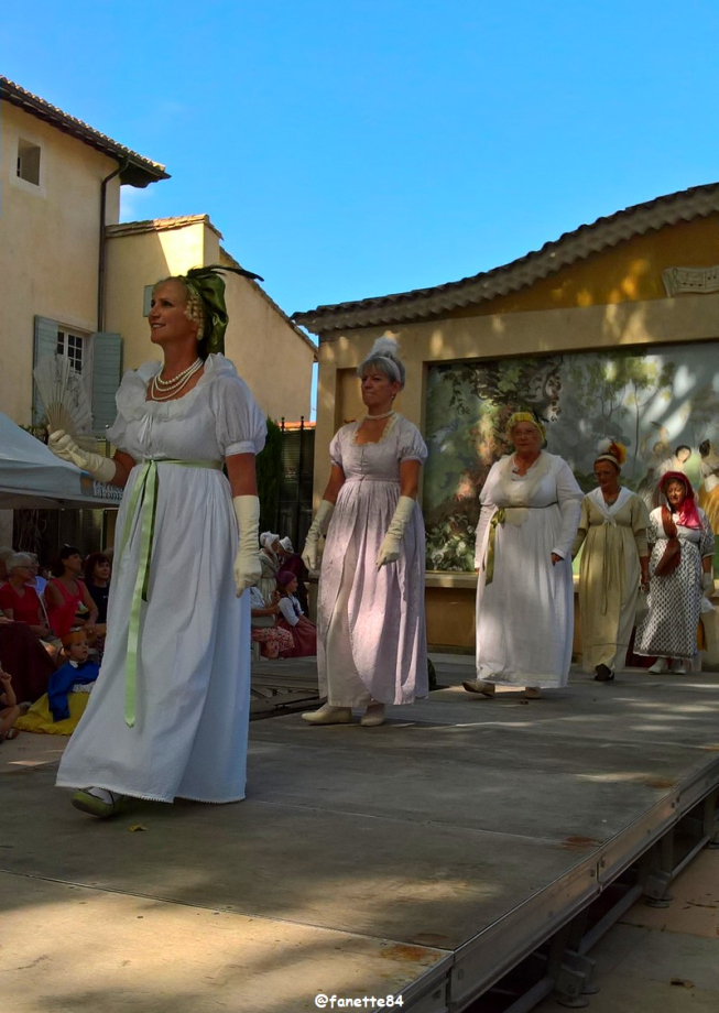 pernes_costumes (36).jpg