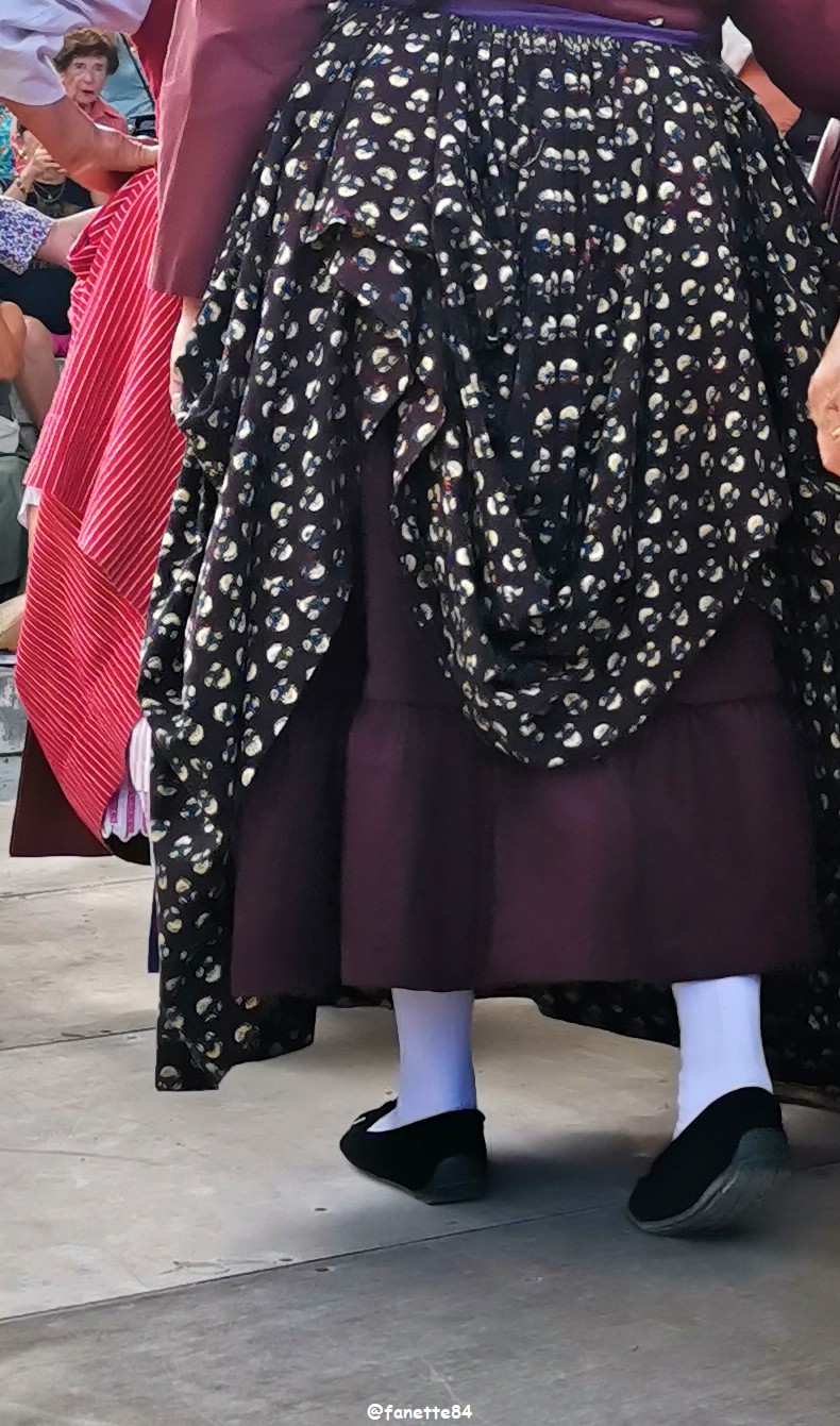 pernes_costumes (88).jpg