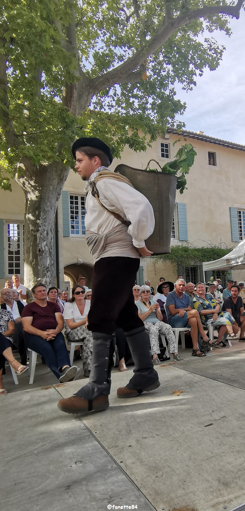 pernes_costumes (96).jpg