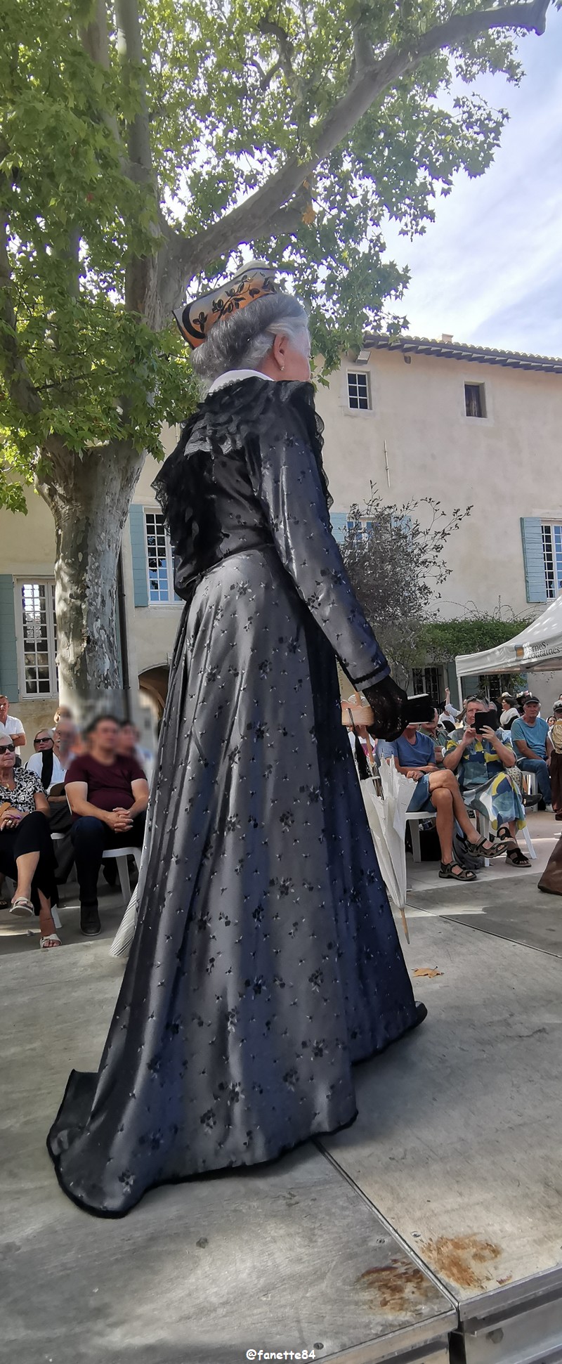 pernes_costumes (142) bis.jpg