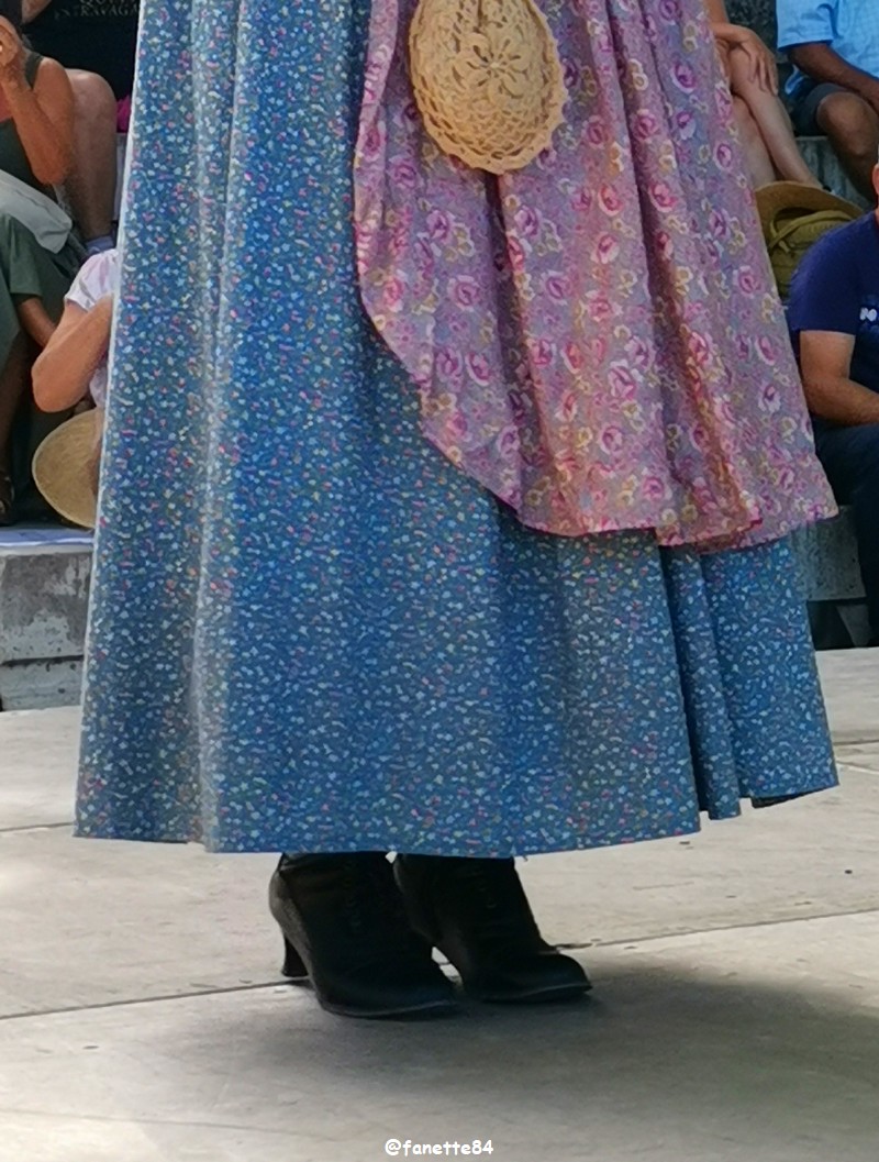 pernes_costumes (168).jpg