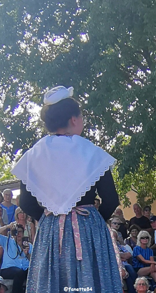 pernes_costumes (169).jpg