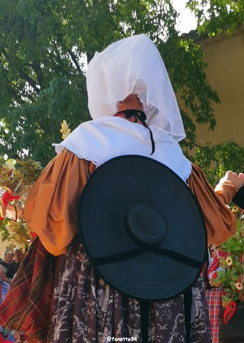 pernes_costumes (208).jpg
