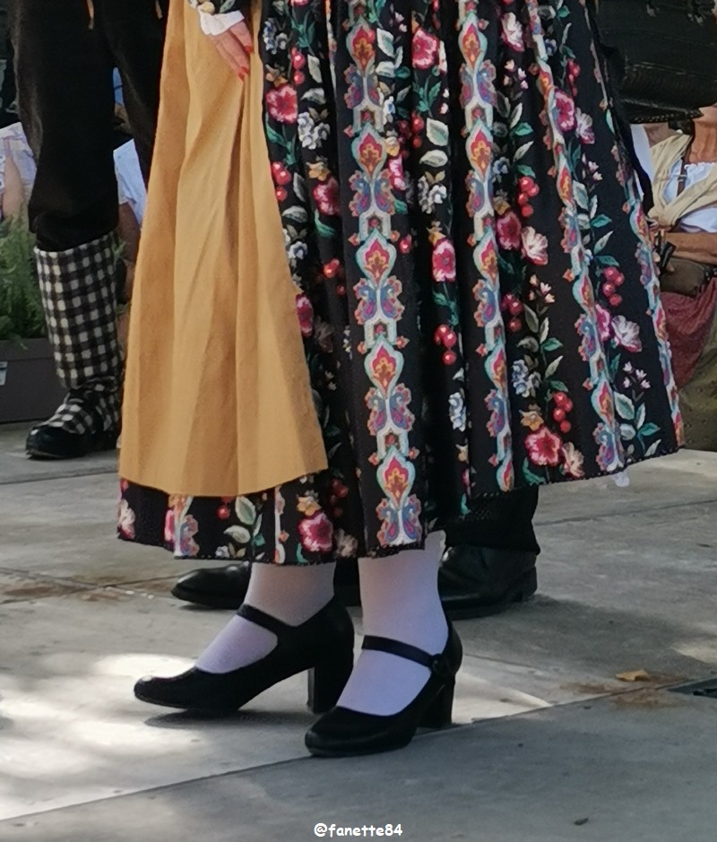 pernes_costumes (213).jpg
