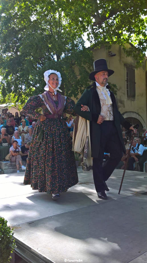 pernes_costumes (234).jpg