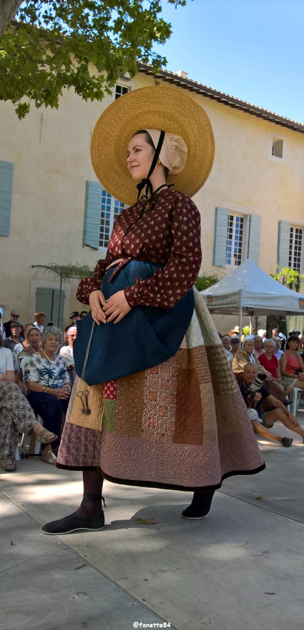 pernes_costumes (247).jpg