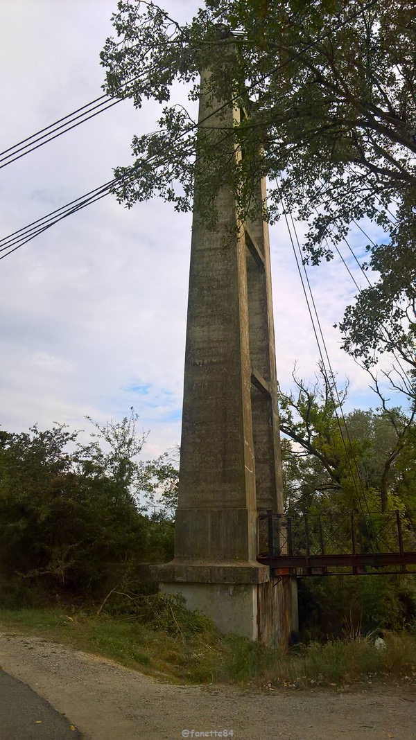 pont des arméniers 1.jpg