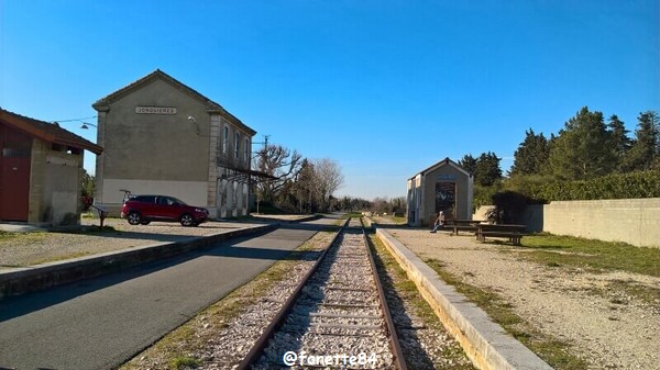 gare jonquières via venaissia.jpg