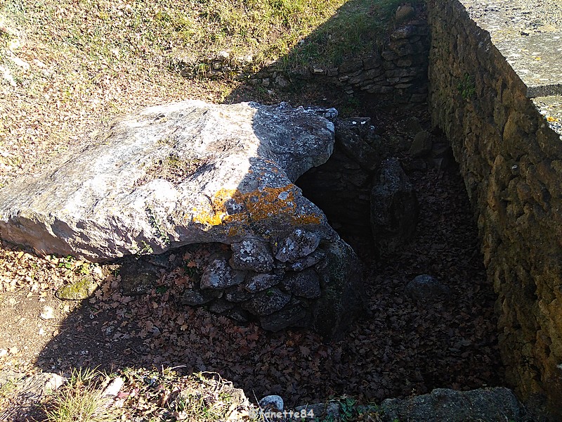 menerbes_dolmen (7).jpg