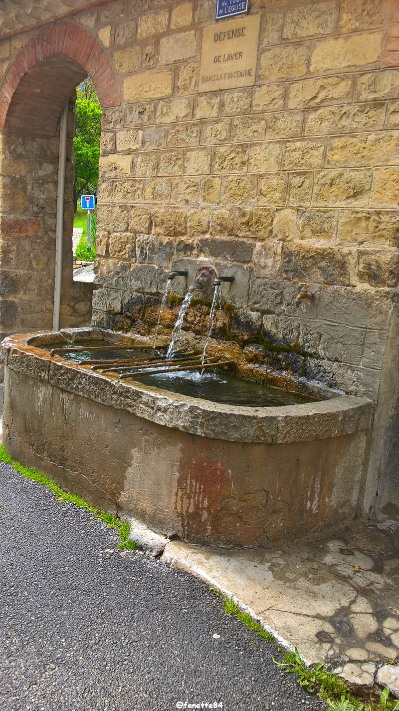 savoillans fontaine (63).jpg