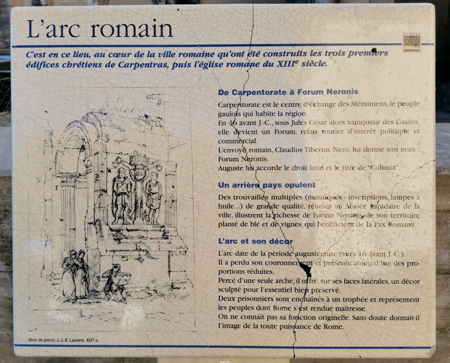 carpentras (3) arc romain.jpg