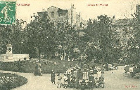 Square Saint-Martial à Avignon
