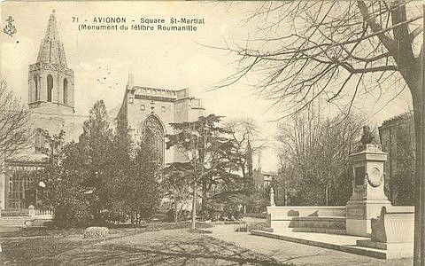 Square Saint-Martial et Monument du Félibre Roumanille à Avignon