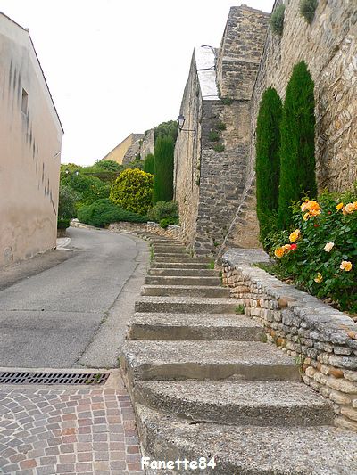 Châteauneuf de Gadagne