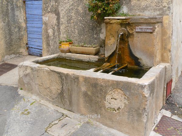 Fontaine à Saumane