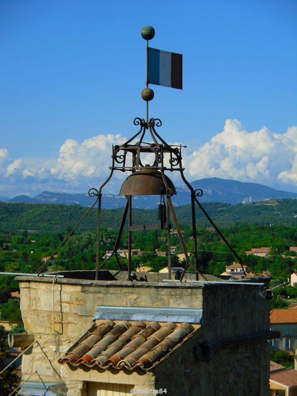 Campanile du 18éme à Malaucéne