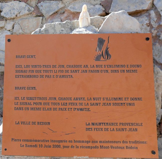 Plaque explicative du feu de la St Jean Mont-Ventoux 2015