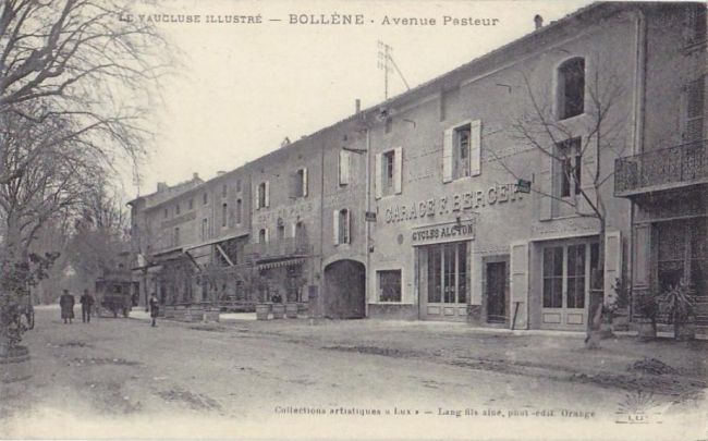 Avenue Pasteur à Bolléne