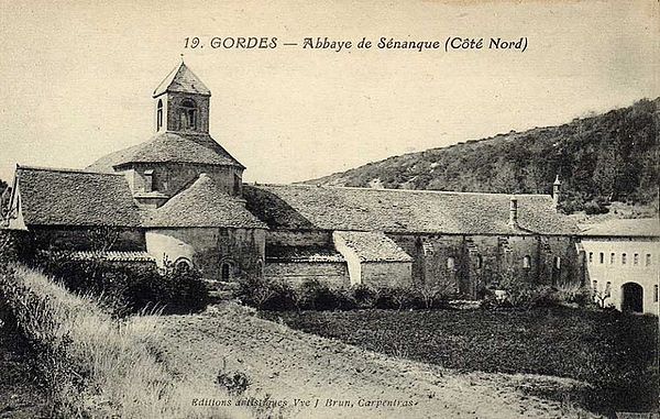 Gordes. Abbaye de Sénanque