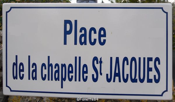 Plaque de la chapelle St Jacques sur la colline St Jacques à Cavaillon