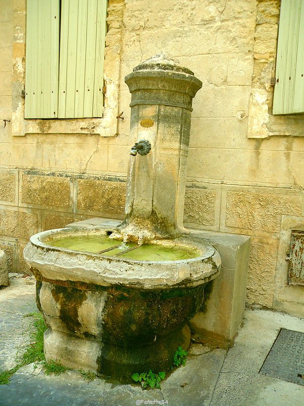 Fontaine à Gigondas