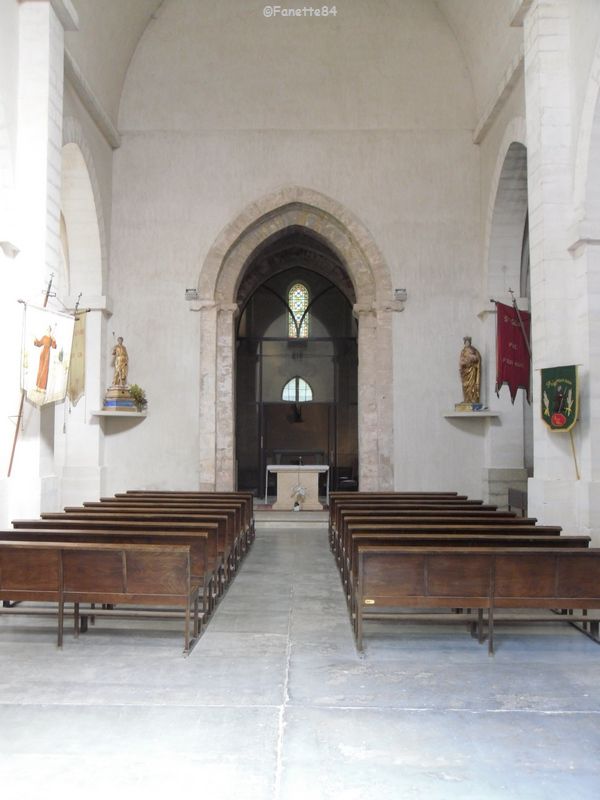 Intérieur de l'église de St Gens