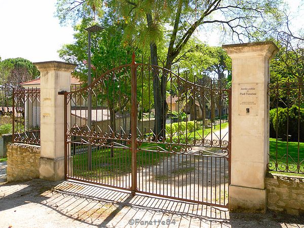 Jardin public à Valréas