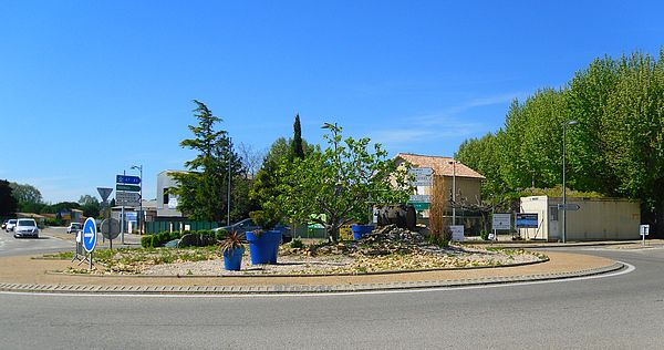 Rond Point à Sarrians