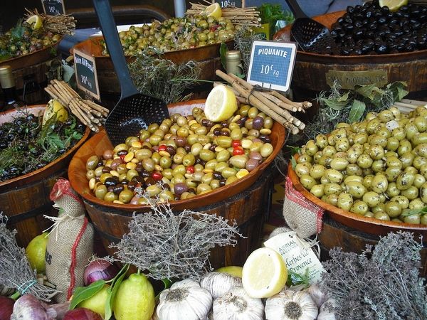 Paniers olives Marché en Vaucluse