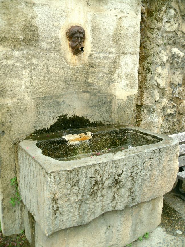 Fontaine Marie-Rose à Mazan