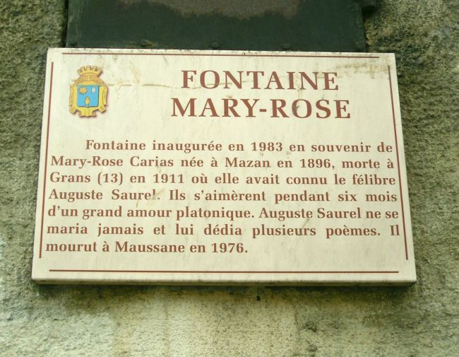Plaque de la fontaine Marie-Rose à Mazan