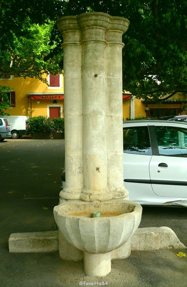 Fontaine de la Bonnefont à Malemort Du Comtat