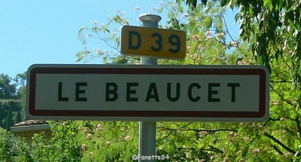 Panneau de la ville Le Beaucet